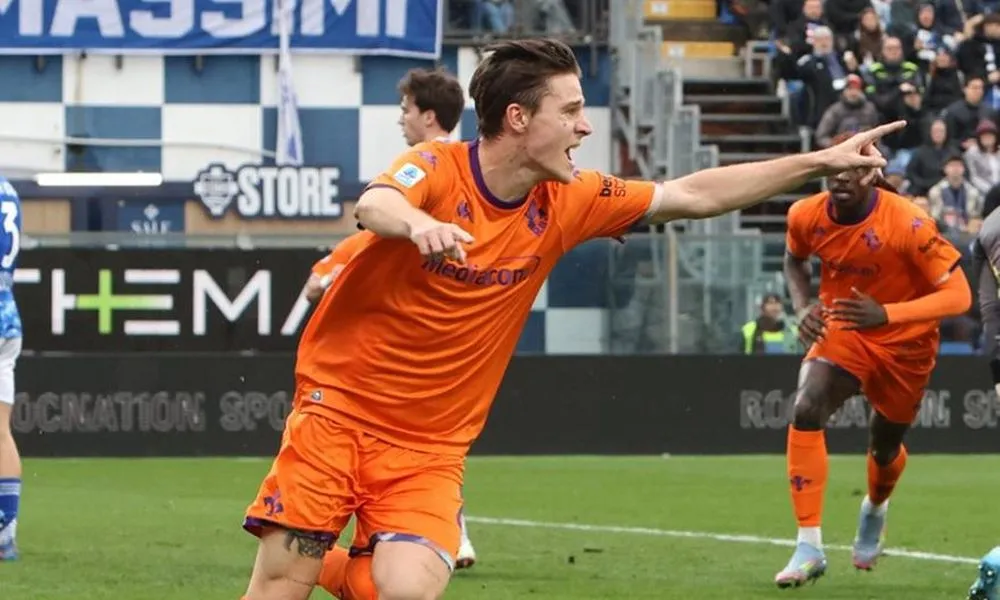 Ξενέρωσε την Κόμο και… έβγαλε το κεφάλι πάνω από τη στάθμη η Φιορεντίνα