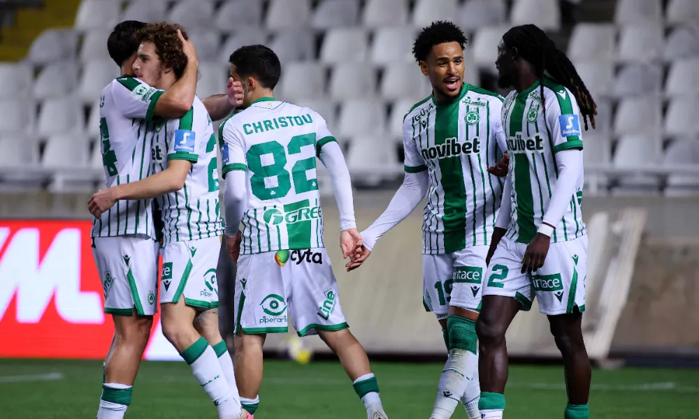 Στρωμένη με ροδοπέταλα...