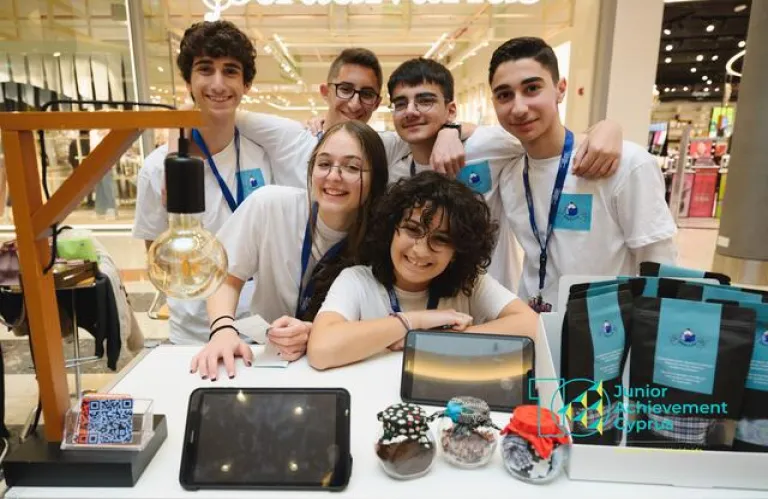 Νέοι και Αγορά Εργασίας: Η Ευρωπαϊκή Προσαρμογή