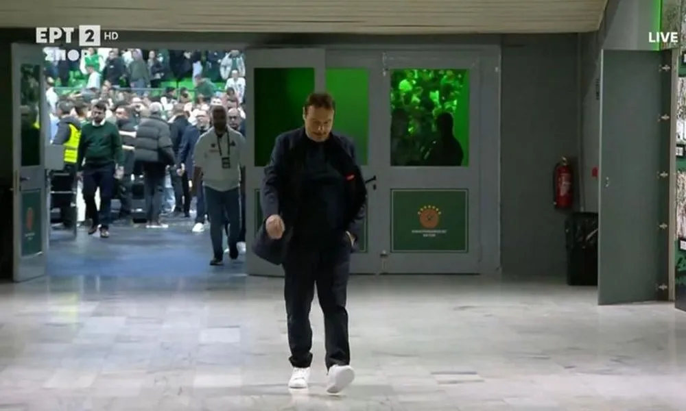 Σκασμένος ο Αταμάν, έφυγε κατευθείαν για τα αποδυτήρια μετά το μεγάλο κάζο του Παναθηναϊκού