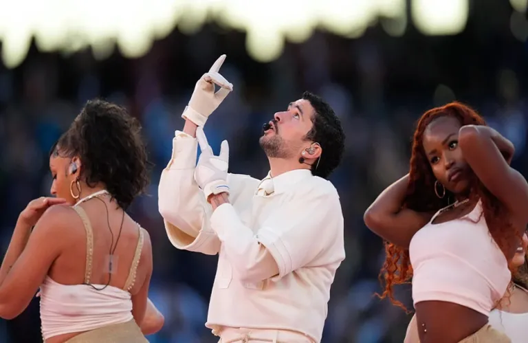 Bad Bunny: Υπό ομοσπονδιακή έρευνα το σόου του στο ημίχρονο του Super Bowl