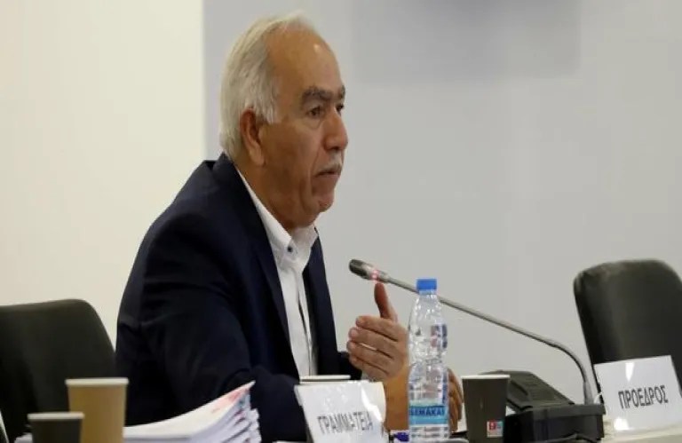 Τριάντα χρόνια βουλευτής και επαναδιεκδικεί