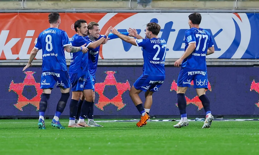 Κουμάντο στο ημίχρονο,πανηγύρια στο φινάλε