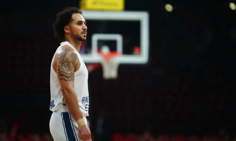 Επιστρέφει μετά από τρεις μήνες ο Λάρκιν