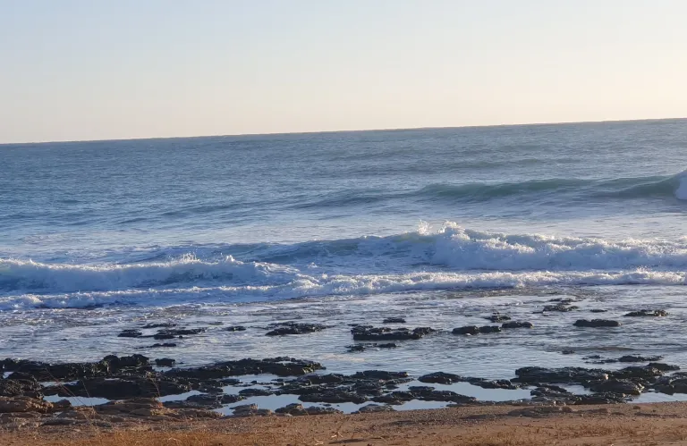 Η θαλασσινή αύρα  της Πάφου ...