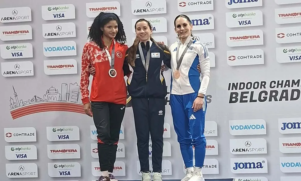 «Πέταξε» η Φιλίππα Φωτοπούλου και για πρώτη φορά στην κορυφή των Βαλκανίων!