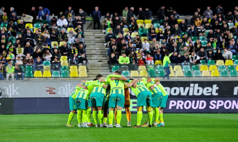 Οι οργανωμένοι της ΑΕΚ απαιτούν το πρωτάθλημα αλλιώς θα το θεωρήσουν ως αποτυχία