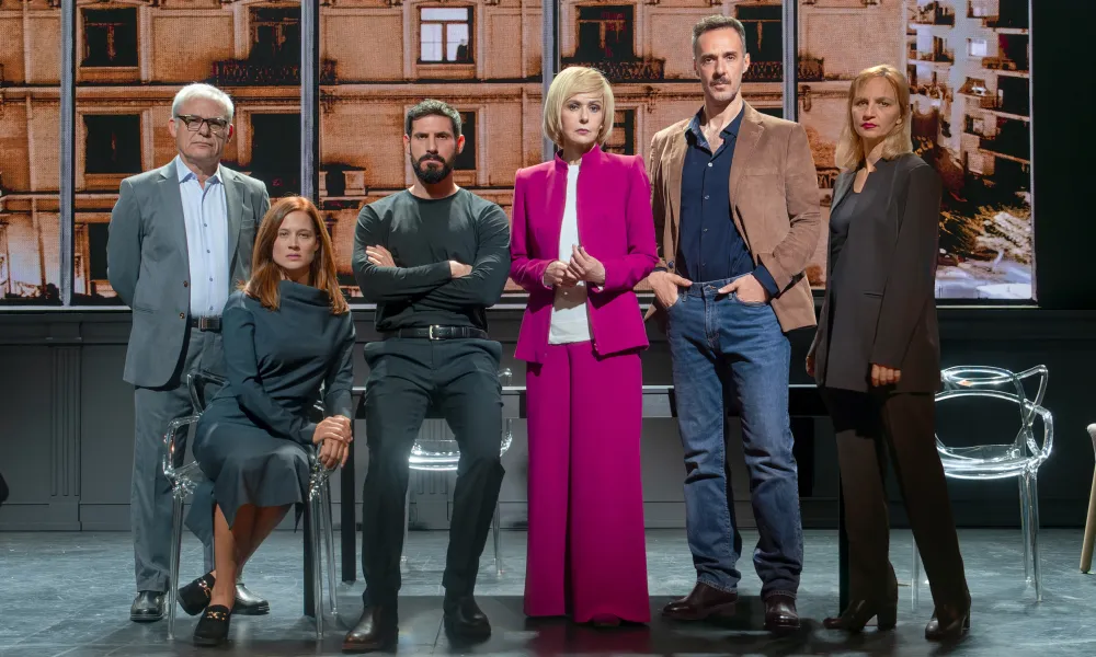 Η τραπέζα Κύπρου παρουσιάζει την παράσταση «O Αόρατος Επισκέπτης» του Oriol Paul