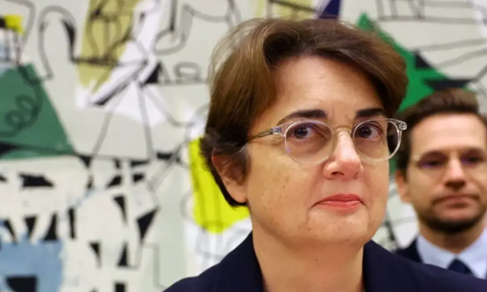 Γαλλία: Παραιτήθηκε η διευθύντρια του Μουσείου του Λούβρου - Τέσσερις μήνες μετά τη «διάρρηξη του αιώνα»