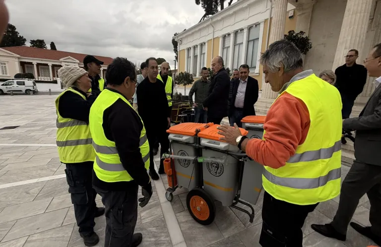 Νέα σύγχρονα αμαξίδια για την ενίσχυση της καθαριότητας στον Δήμος Πάφου
