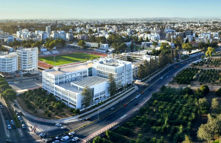 Στην Ελλάδα το Ευρωπαϊκό Πανεπιστήμιο Κύπρου – Κατατέθηκε επίσημα η αίτηση για παράρτημα στην Αθήνα