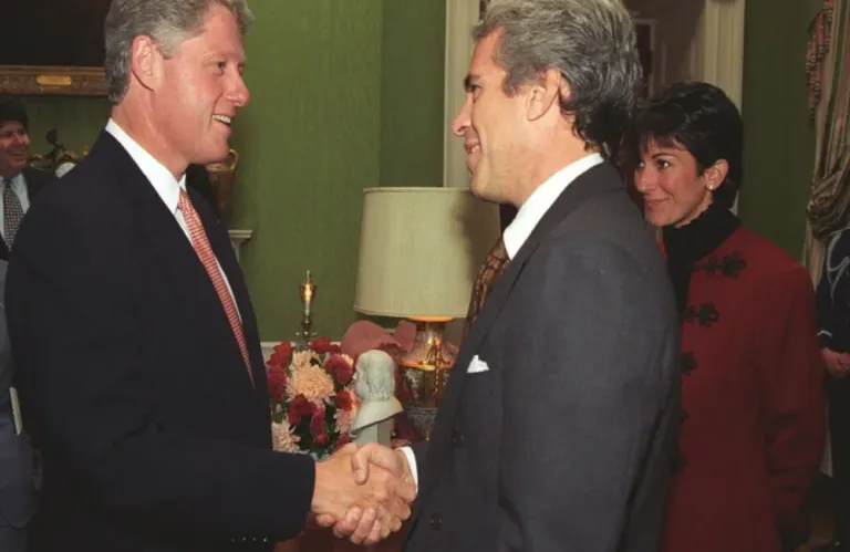 Μπιλ Κλίντον: «Δεν γνώριζα τα εγκλήματα του Έπστιν» – Κατάθεση κεκλεισμένων των θυρών στη Βουλή