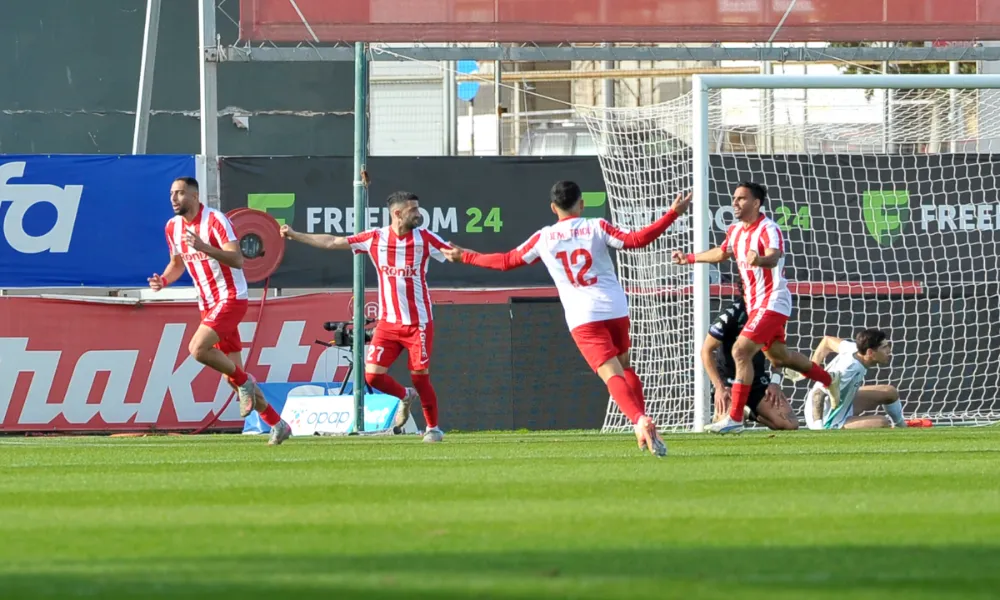 Μέρα γιορτής με διπλό λόγο γιατη Νέα Σαλαμίνα