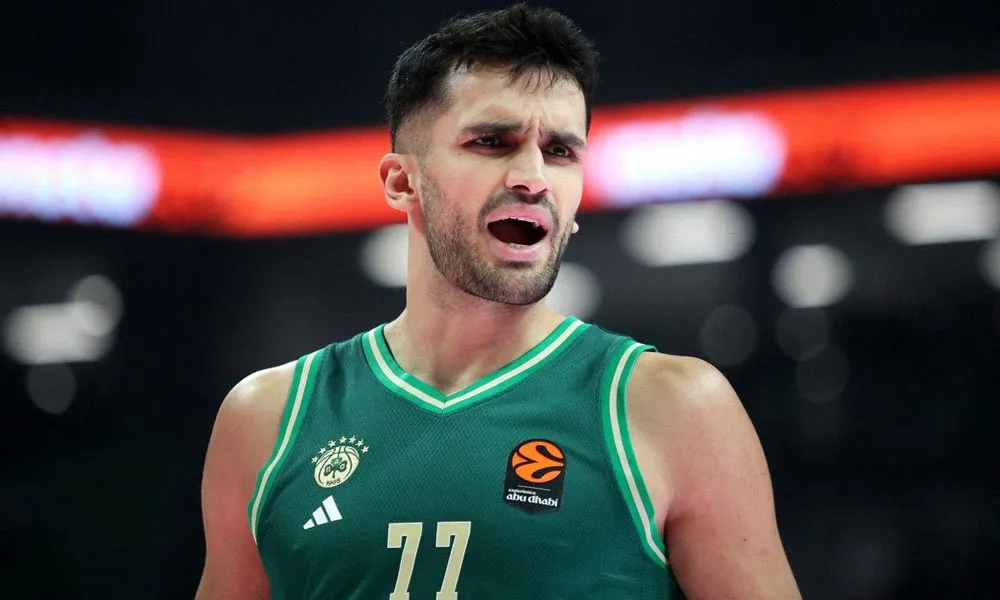 Παρελθόν από τον Παναθηναϊκό ο Γιούρτσεβεν