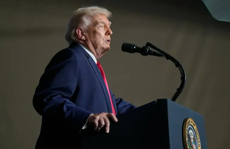 Reuters: Trump Warned of High Risk Before Strike on Iran - What is the US President's Goal?