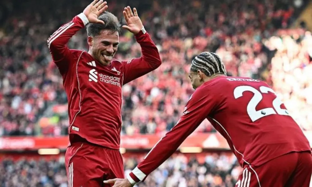 Πεντάσφαιρη η Λίβερπουλ!