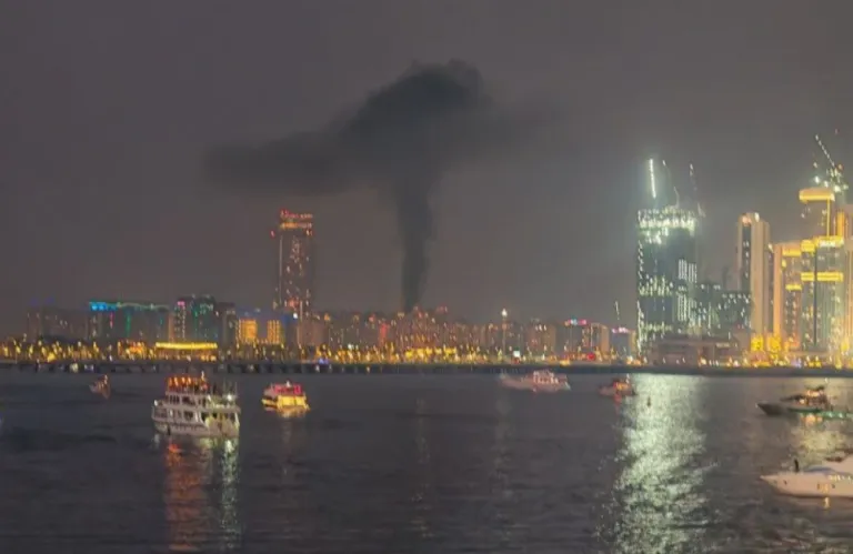 Κύπρια εγκλωβισμένη στο Ντουμπάι μετά το κλείσιμο του εναέριου χώρου μιλά στον «Π»: «Βλέπαμε τους πυραύλους»