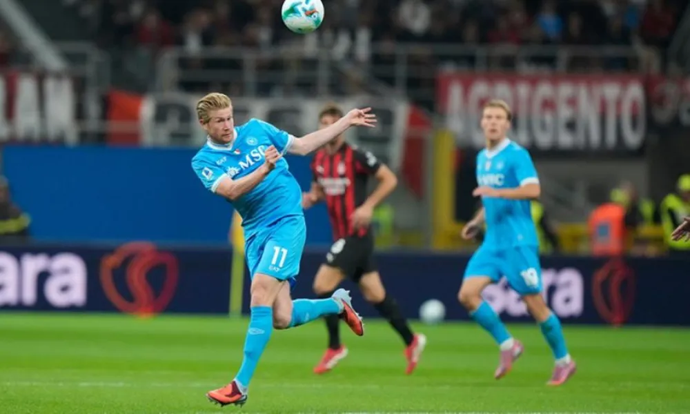 Επιστρέφει και ο Ντε Μπρόινε για τη Νάπολι