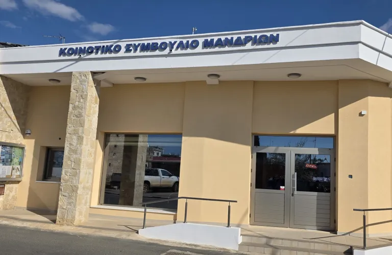 Περιπολίες της Πολιτικής Άμυνας στα Μαντριά της Πάφου  για παροχή βοήθειας