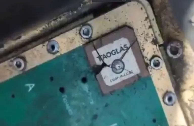 Nexta: Βρέθηκε ρωσική κεραία στo drone Sahed που χτύπησε τη βρετανική βάση στην Κύπρο - Βίντεο