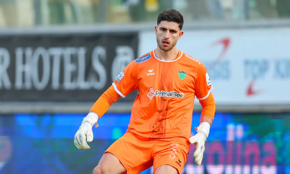 Οκτώ clean sheets και συνεχίζει να τραβάει τα βλέμματα ο Ταλιχμανίδης!