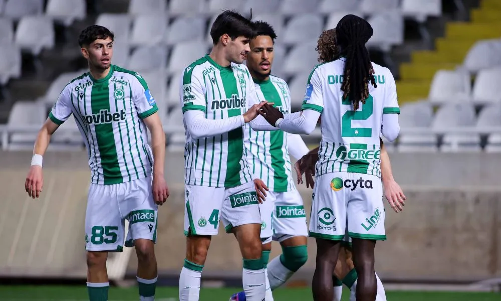 Ελέγχει την κατάσταση...