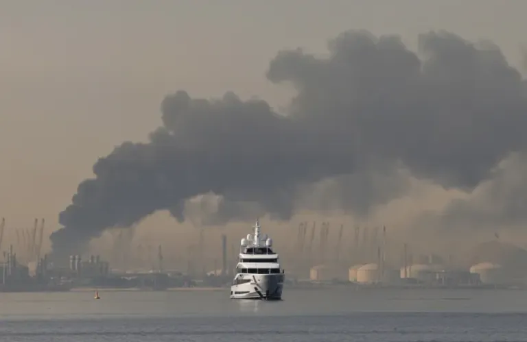 Υπερπλούσιοι εγκαταλείπουν το Ντουμπάι - Ιδιωτικά τζετ και εκατοντάδες χιλιάδες δολάρια για διαφυγή από τον πόλεμο