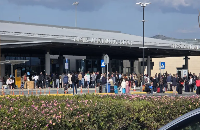 Πέντε ακυρώσεις πτήσεων αναχώρησης από το αεροδρόμιο Πάφου σήμερα