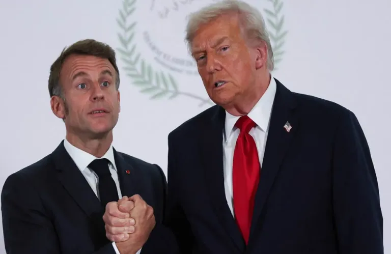 Live: Άδεια να χρησιμοποιούν οι ΗΠΑ τις βάσεις τους στη Μέση Ανατολή έδωσε ο Μακρόν (βίντεο)