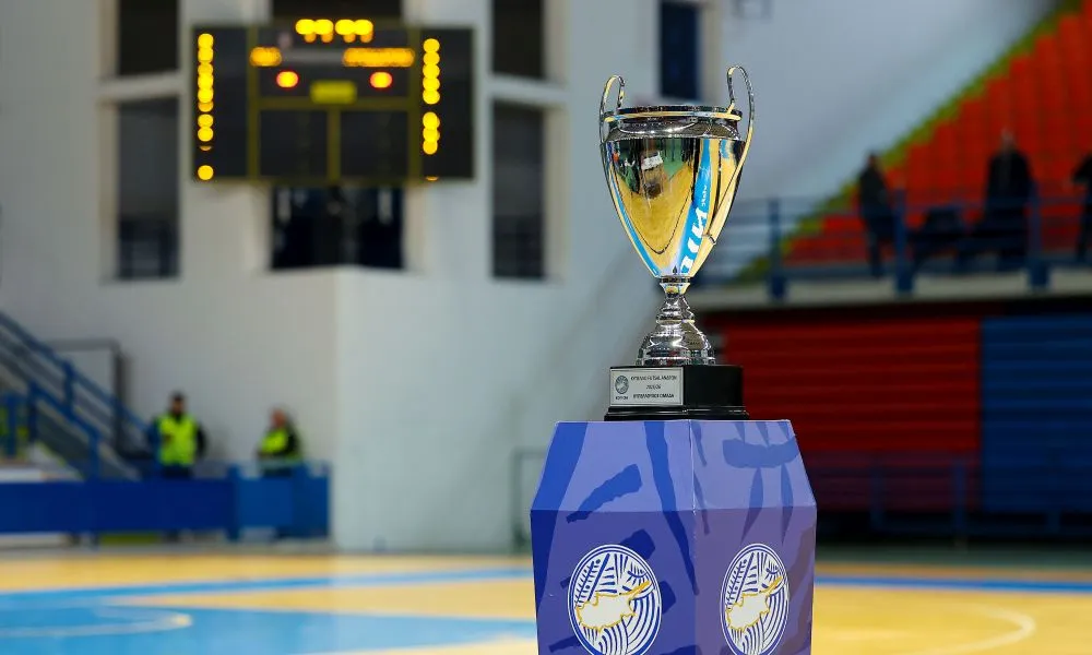 Σε νέα χέρια