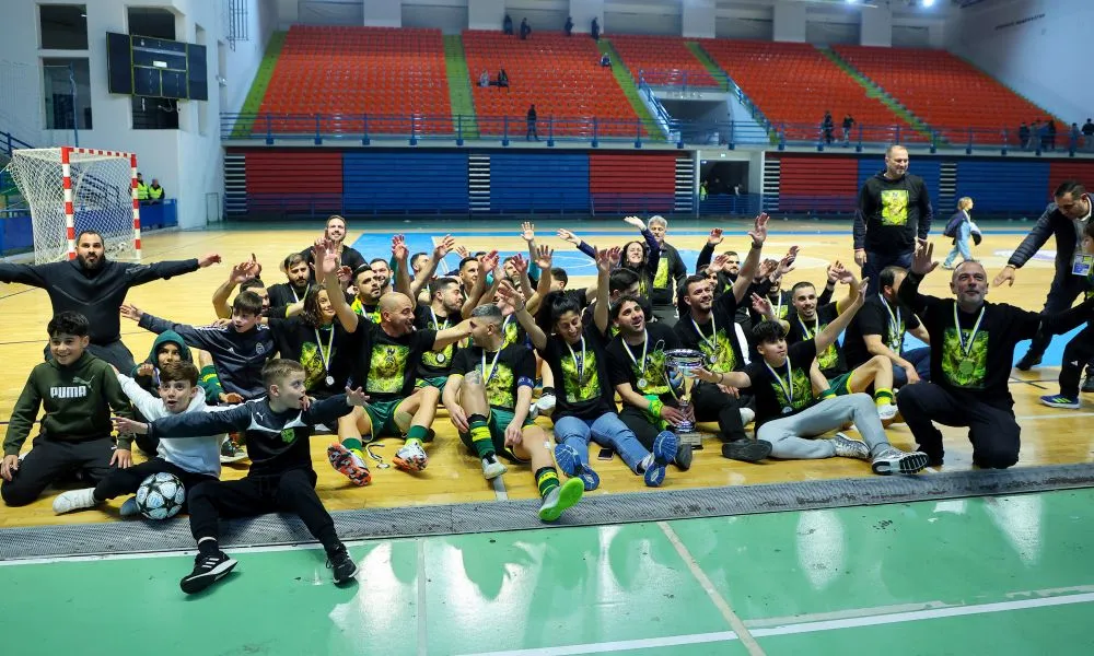 ΦΩΤΟ: Η απονομή και τα πανηγύρια στην ΑΕΚ