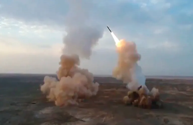 Washington Post: Η Ρωσία συνεργάζεται με το Ιράν, δίνει κρυφά πληροφορίες για στρατιωτικές εγκαταστάσεις των ΗΠΑ