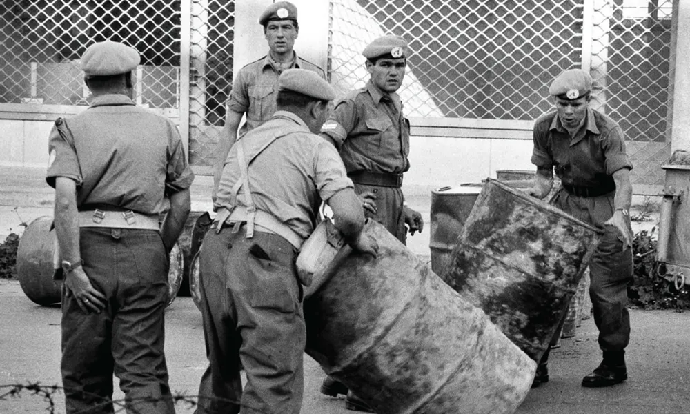 Sector 2: Λευκωσία : Η ιστορία της Πράσινης Γραμμής παρουσιάζεται παράλληλα και στην Αθήνα