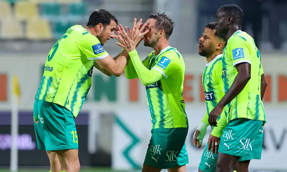 Βγήκε μπροστά ο  Μιλίτσεβιτς: «Δεν συμφωνώ με τον κόσμο - Η νίκη είναι αφιερωμένη στον πρόεδρο»