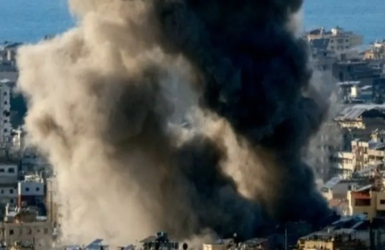 Live: Στη δίνη του πολέμου οι χώρες του Κόλπου - Εκρήξεις στην Τεχεράνη από ισραηλινά χτυπήματα