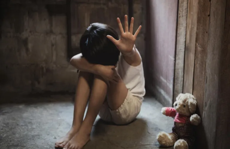 Πρόταση νόμου για υποχρεωτική στήριξη παιδιών από Ειρήνη Χαραλαμπίδου