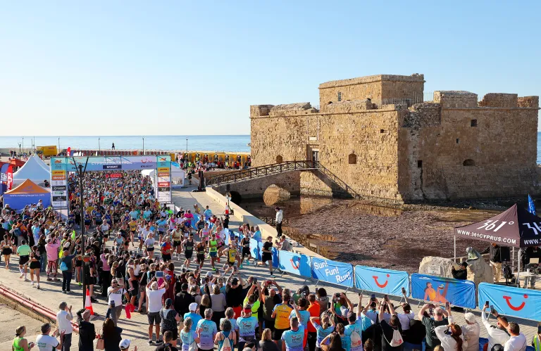 Με τεράστια επιτυχία και νέο ρεκόρ συμμετοχών ολοκληρώθηκε ο 28ος TUI Cyprus Marathon στην Πάφο