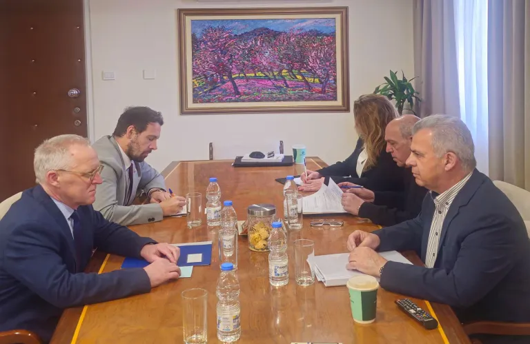 Yπ. Δικαιοσύνης -Βρετανός Αρμοστής συζήτησαν την ανάγκη διαρκούς συντονισμού σε ζητήματα ασφάλειας