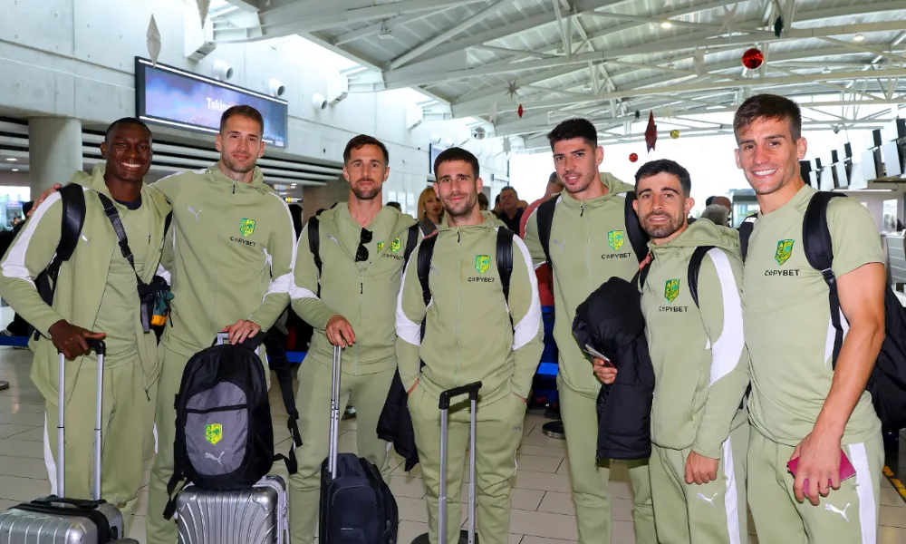 Πετάει στο Λονδίνο με... πιλότο τον Ροθάδα