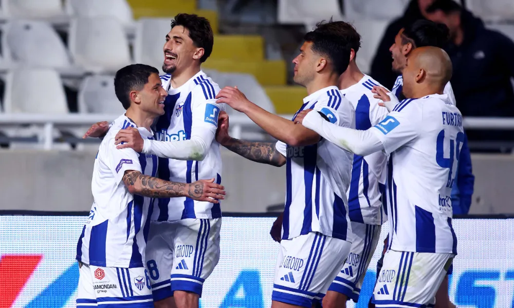 Στον ορίζοντα διακρίνεται… φως σε διπλό μέτωπο