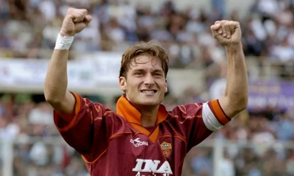 «Η επιστροφή του Φραντσέσκο Τότι στη Ρόμα βρίσκεται στο τελικό στάδιο»