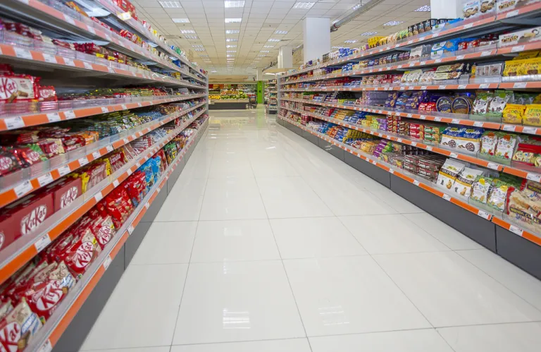 Μπορεί να μπει πλαφόν στην τιμή βασικών προϊόντων, όπως στην Ελλάδα; - Πιθανές αυξήσεις και στον ηλεκτρισμό (ηχητικό)