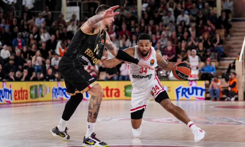 Αγνώριστος ο Ολυμπιακός και ήττα από την Μονακό των πολλών προβλημάτων