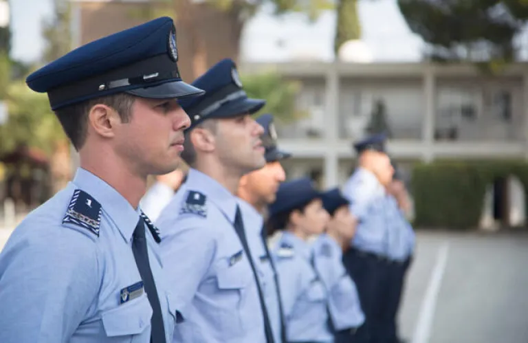 Η καλύτερη ίσως «Παρασκευή και 13» για πάνω από 250 μέλη της Αστυνομίας