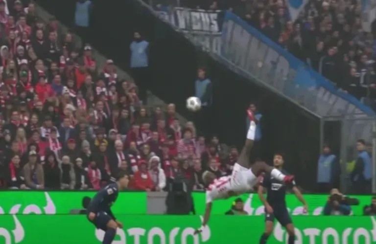 Οι VARίστες έμειναν άναυδοι: «Ουάου! Το γκολ πρέπει να μετρήσει, δεν τσεκάρω τίποτα»