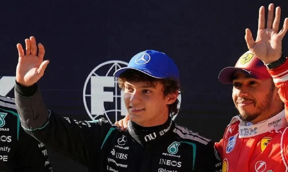 Ο Αντονέλι πήρε την pole position και «έγραψε Ιστορία» στη Σανγκάη