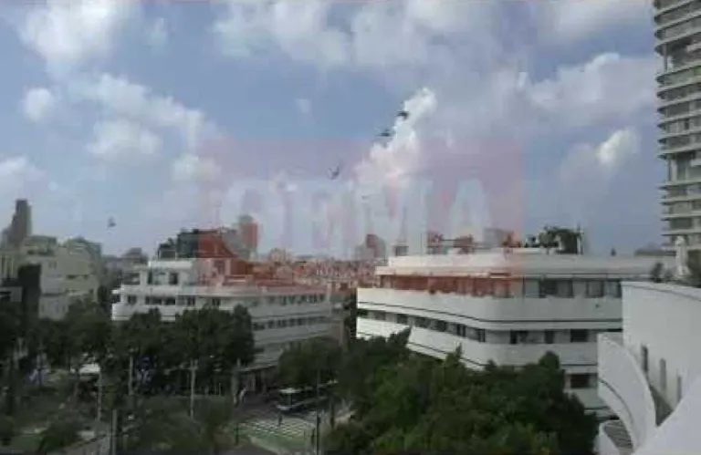 Χτύπημα στην καρδιά του Τελ Αβίβ, σε απόσταση αναπνοής από την κεντρική αγορά και τα μεγάλα ξενοδοχεία (βίντεο)