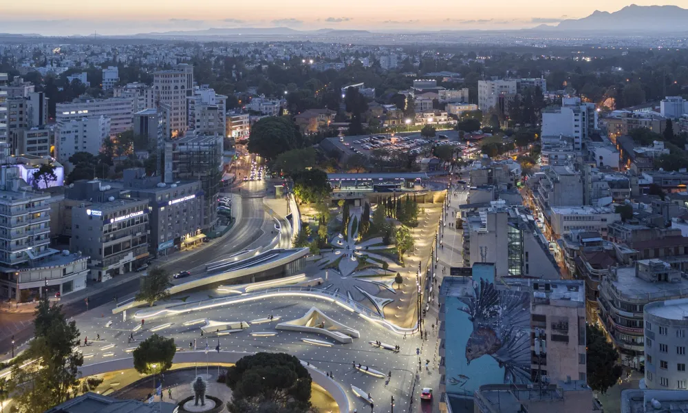 Le Piano Tour σε γαλλική έκδοση, στην Πλατεία Ελευθερίας