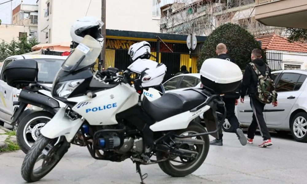 Δολοφονία Κλεομένη: Προσήχθη πρώην στέλεχος της ΠΑΕ Άρης το οποίο φέρεται να κάλεσε ο 23χρονος!