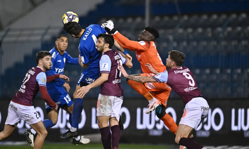 Ένταση στο φινάλε - «Βράζουν» για πέναλτι που δεν δόθηκε στην Ομόνοια Αραδίππου